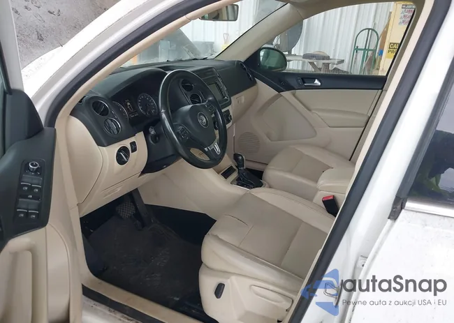 WVGAV7AX9CW530071: 43425420