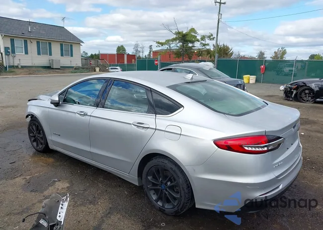 3FA6P0LU7KR205540: 43426857