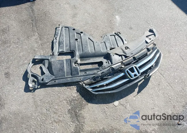 1HGCP2F63BA046243: 43426859