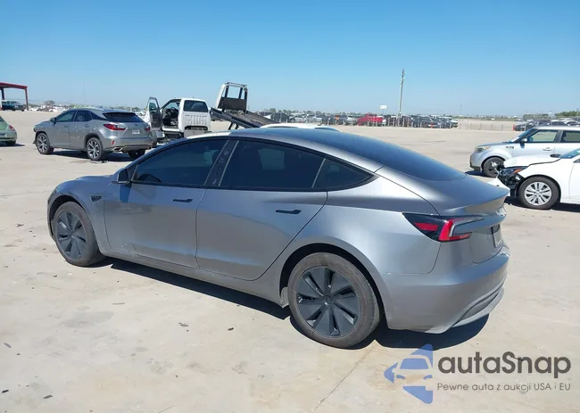 5YJ3E1EA5RF857449: 43427142