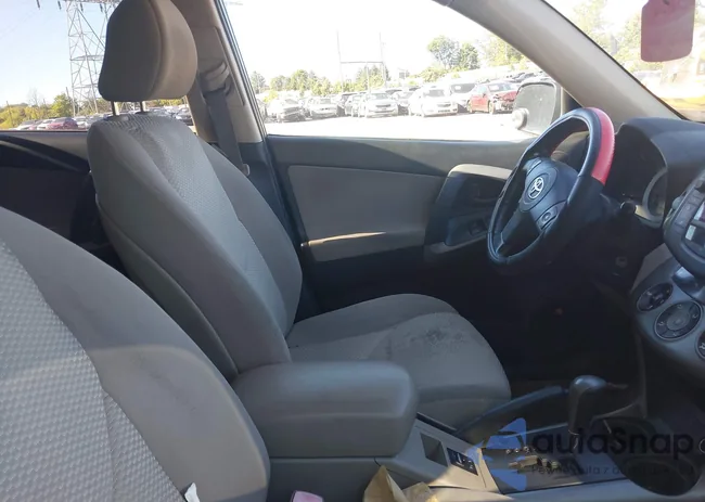 JTMBD31V485215114: 43427151