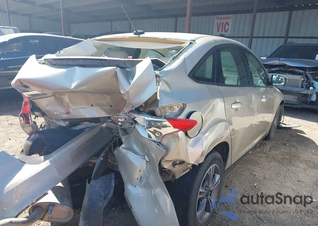 1FADP3F26JL211152: 43427764