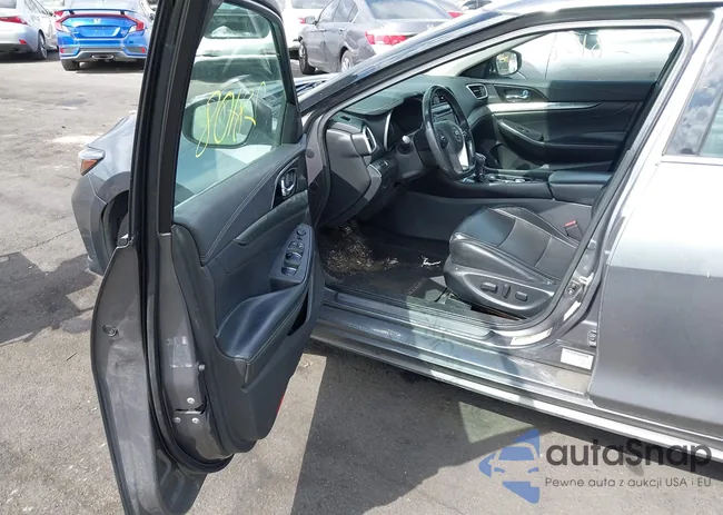 1N4AA6CV2LC373741: 43428108