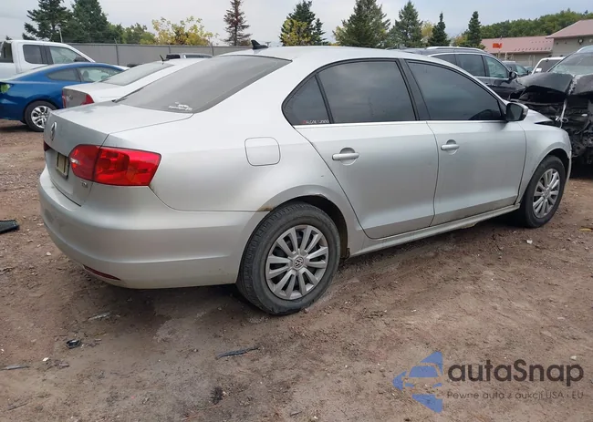 3VW3L7AJ6DM444147: 43427343