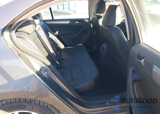 3VWDB7AJ4HM352659: 43428668