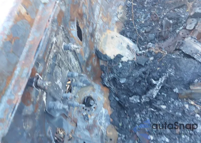 2C4RC1BG1LR103954: 43428951