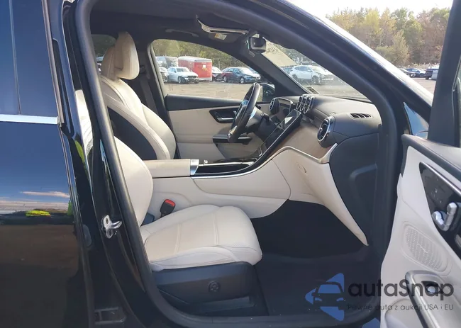 W1NKM4HB2RF081774: 43428403