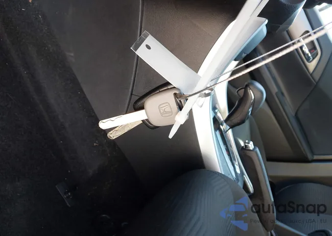 1HGCR2F39FA038170: 43428419