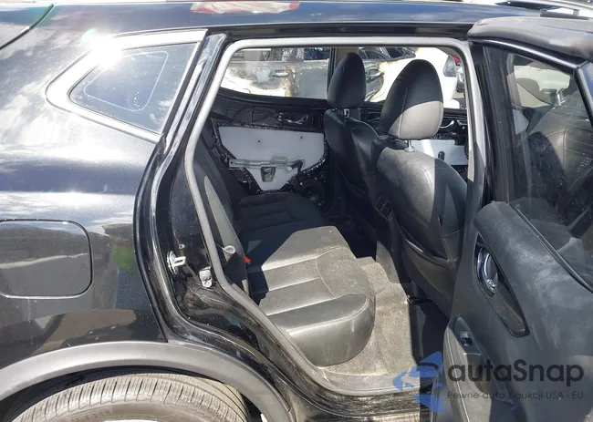 JN1BJ1CP4JW196076: 43429677