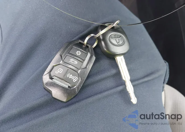 2T1BURHE1KC150399: 43429838