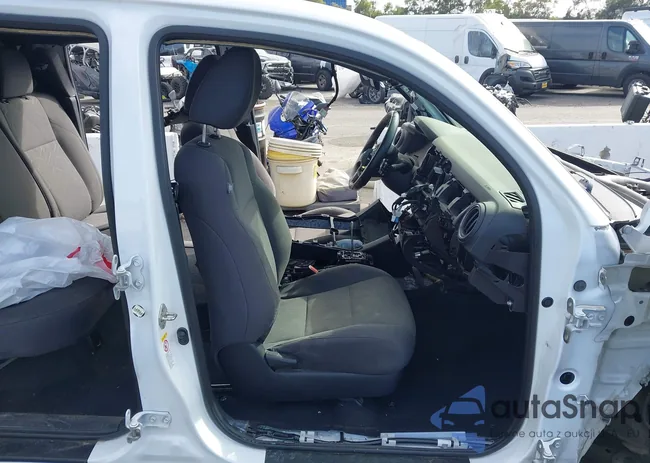 3TMAZ5CN7JM065327: 43429547