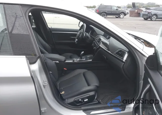 WBA4J3C53KBL10641: 43430733