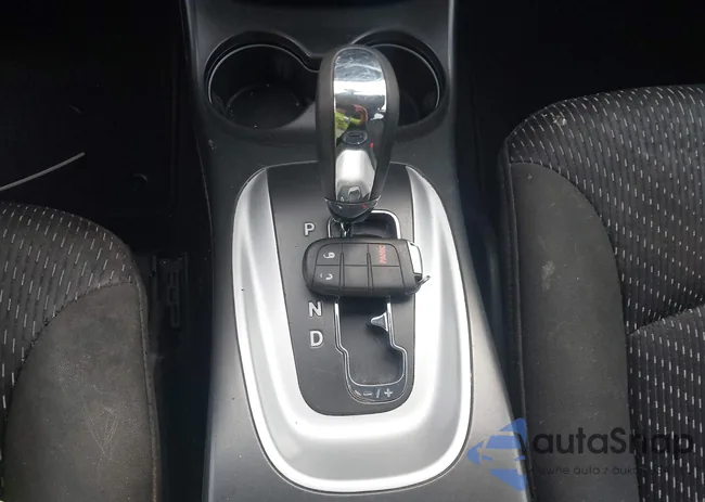 3C4PDCAB9KT732167: 43431556