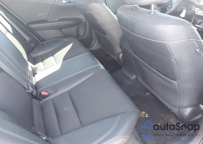 1HGCR2F5XGA096548: 43431837