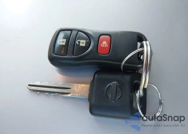 1N6BF0KM6KN806564: 43432011