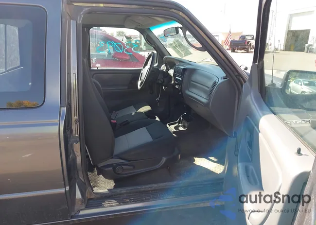 1FTYR44U08PA30826: 43433093