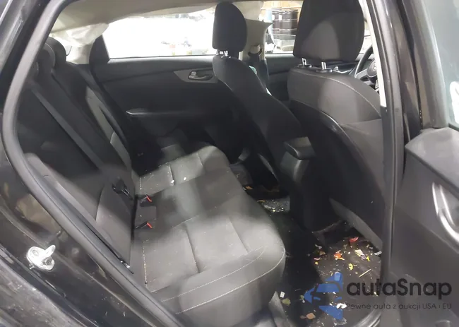 3KPF24AD4LE237812: 43433763