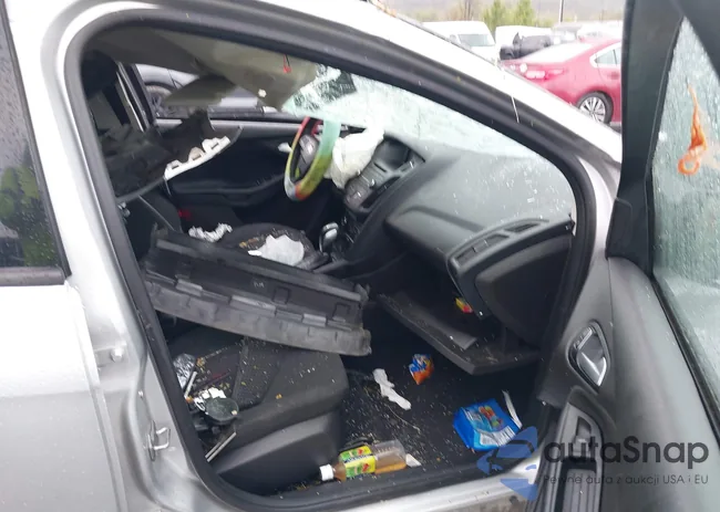 1FADP3F22FL273879: 43433997