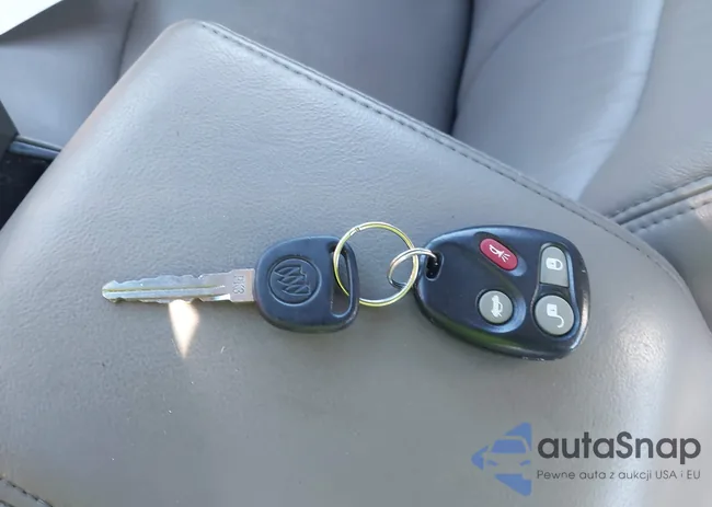 1G4HP52K744121144: 43434061