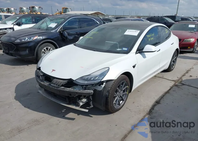 5YJ3E1EA8MF851993: 43433202