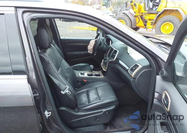 1C4RJFCG0FC806900: 43434561