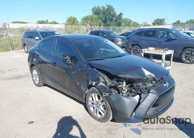 3MYDLBYV8JY313326: 43434672