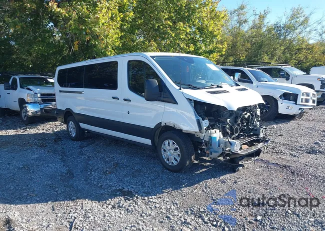 1FBZX2YM3KKB25284: 43434240