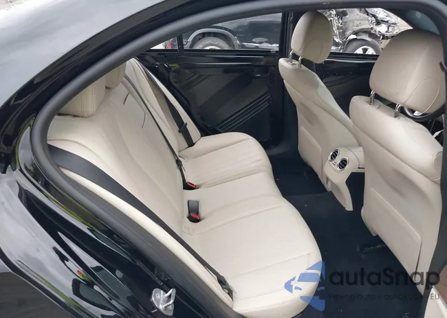 WDDZF4KB0HA217233: 43434245