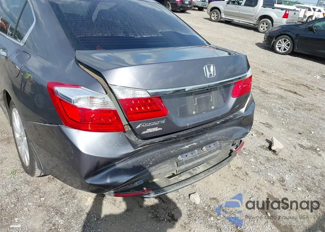 1HGCR2F89FA152441: 43434372