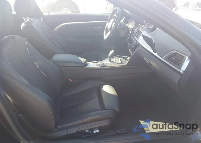 WBA4W3C56KAF92588: 43434539