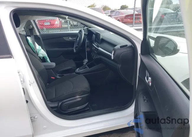 3KPF24AD2ME266274: 43435704