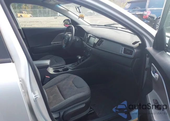 KNDCB3LC4H5049067: 43436017