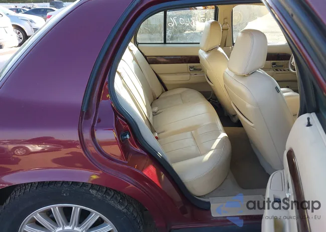 2MEBM7FV7AX618085: 43436076