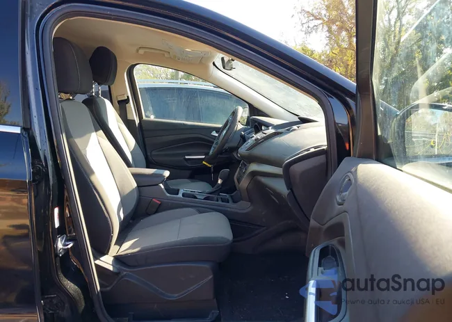 1FMCU0GD3HUC27080: 43435343