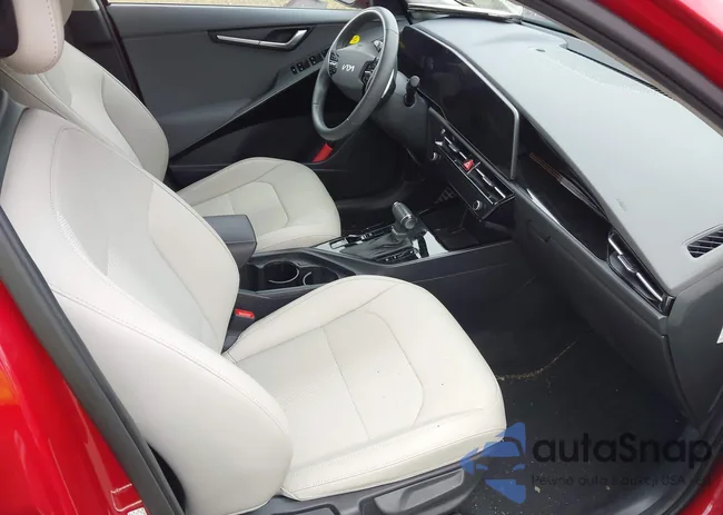 KNDCR3LE3P5098465: 43435390