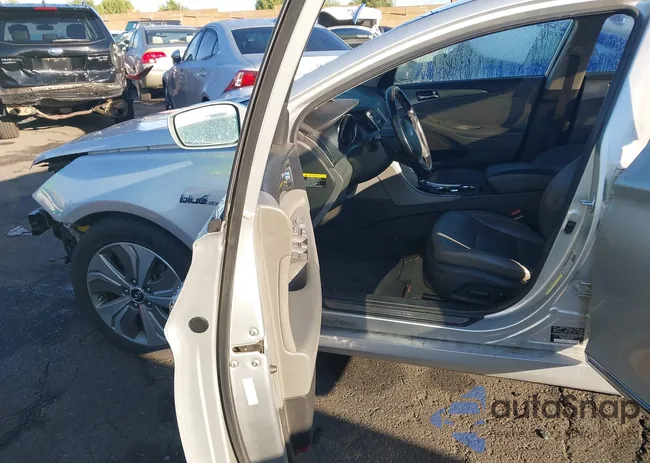 KMHEC4A46DA072693: 43435451