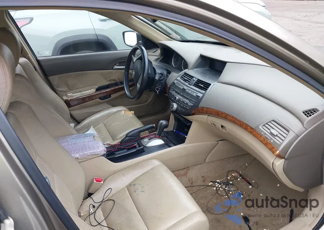 1HGCP26868A137890: 43436672