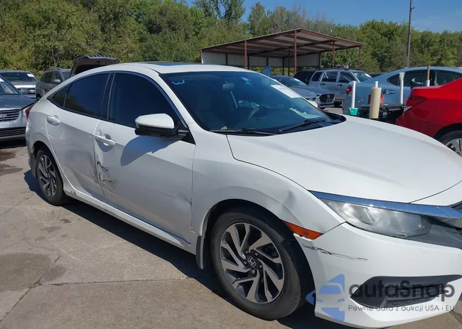 19XFC2F79JE010777: 43436745