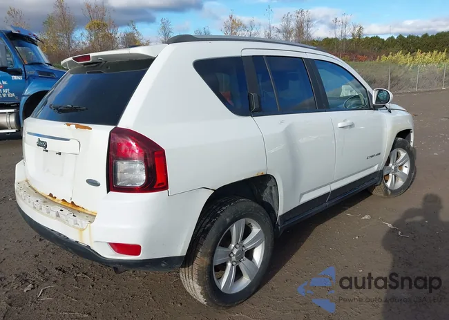 1C4NJDEB5GD762568: 43437672