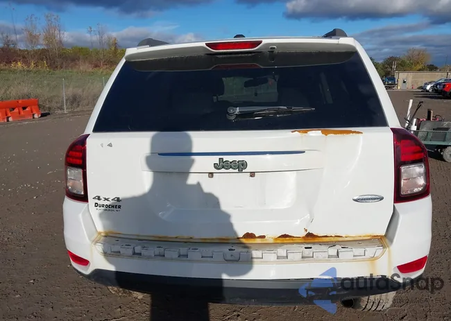 1C4NJDEB5GD762568: 43437672