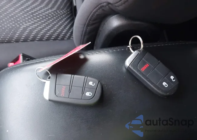 3C4PDDBG4ET108300: 43437789