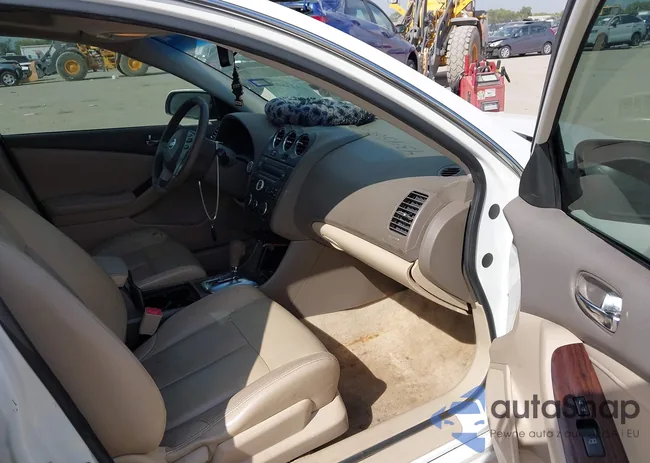 1N4AL2AP4CN533744: 43438055