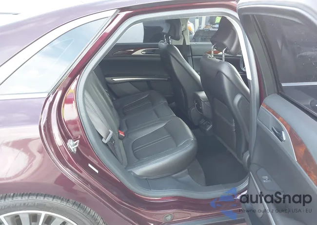 3LN6L2LU5DR820037: 43437175