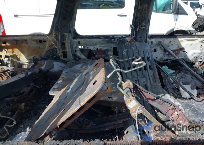 1GNSCBE07DR352974: 43437297