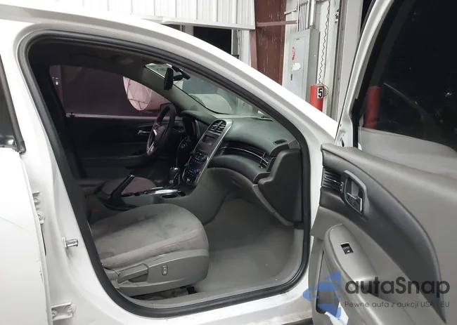 1G11B5SL3FF310824: 43438678