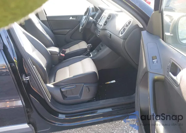 WVGSV7AX9HW500676: 43438745