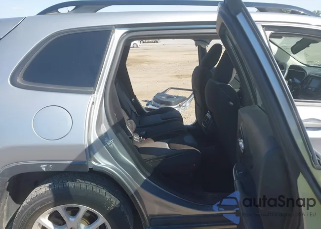 1C4PJLAB6GW264795: 43438752