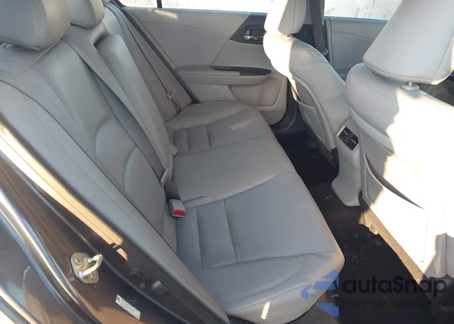 1HGCR2F82DA014821: 43438772