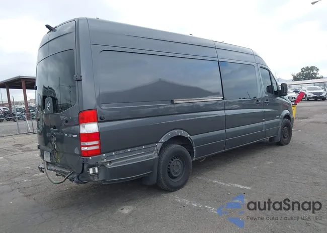 WD3PE8CD3GP223755: 43438840