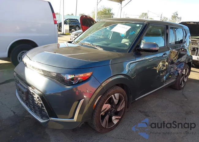 KNDJ53AU9P7194568: 43438868